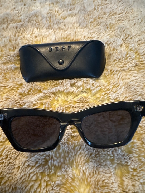 Diff Katarina Polarized Sunglasses main image 2